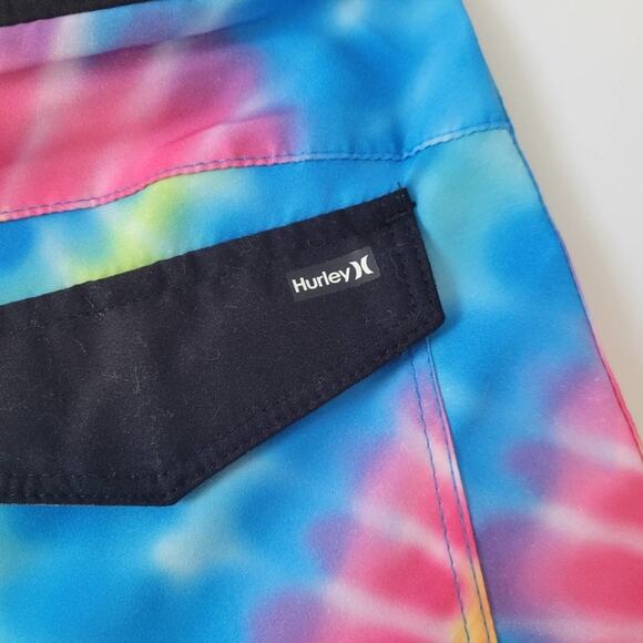 NWT Hurley Boy's Tie-Dye Board Shorts Size 16 Beach Summer Travel Vacation - - - Picture 8 of 9